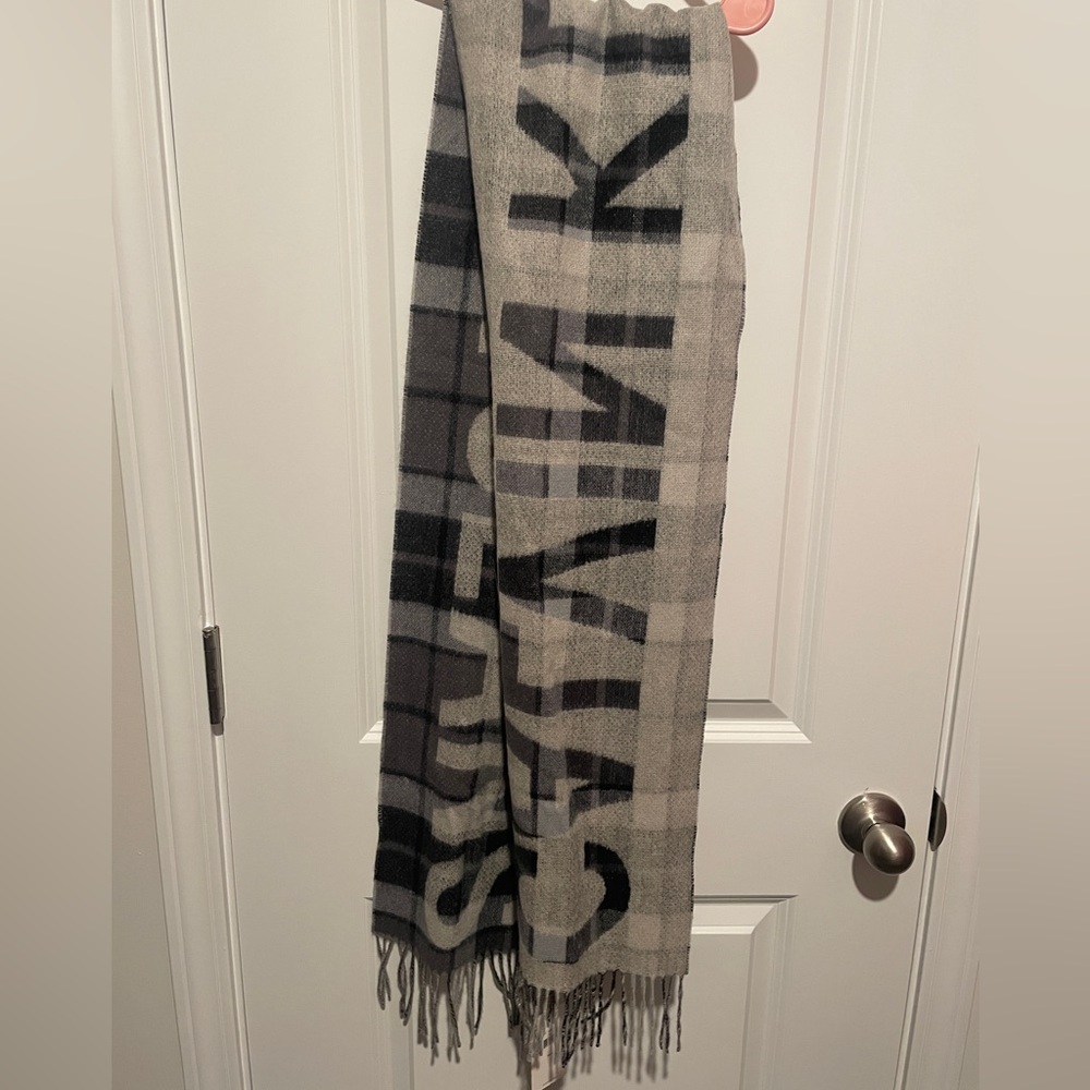 Calvin Klein Jeans Scarf/ Wrap. NWT. One size